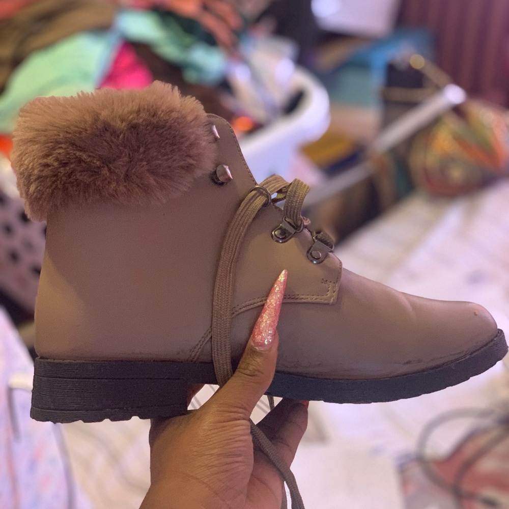 GoldToe Tan Boot - Picture 4 of 6